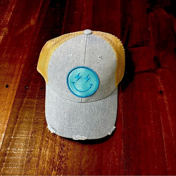 Accessories - Smiley Embroidered‎ Distressed Ball Cap